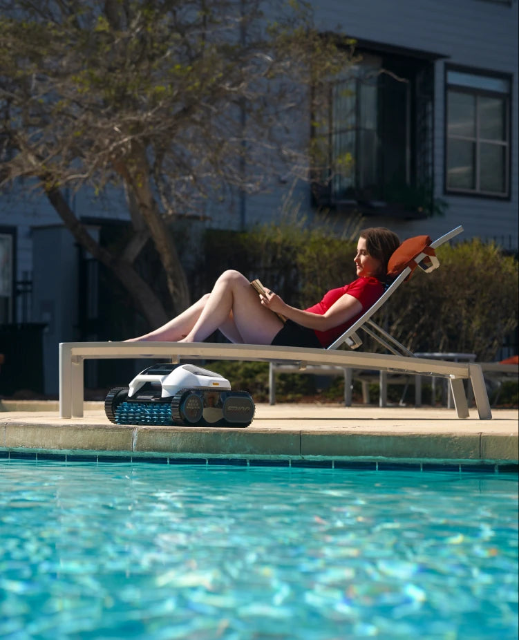 Poolside reading with SPINO E1 nearby